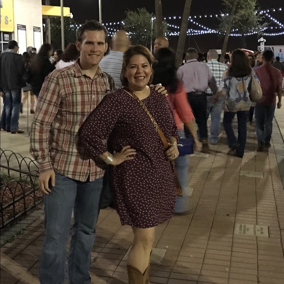 CLOSET CLEAROUT - Picture 6 of 8